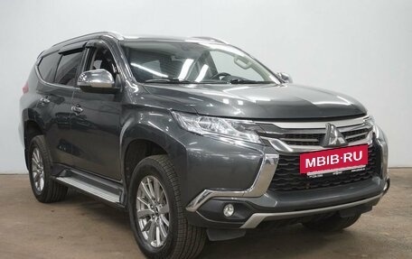 Mitsubishi Pajero Sport III рестайлинг, 2019 год, 3 550 000 рублей, 3 фотография