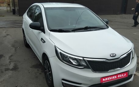 KIA Rio III рестайлинг, 2015 год, 1 089 000 рублей, 2 фотография