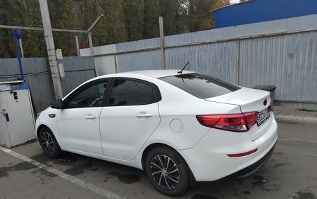 KIA Rio III рестайлинг, 2015 год, 1 089 000 рублей, 6 фотография