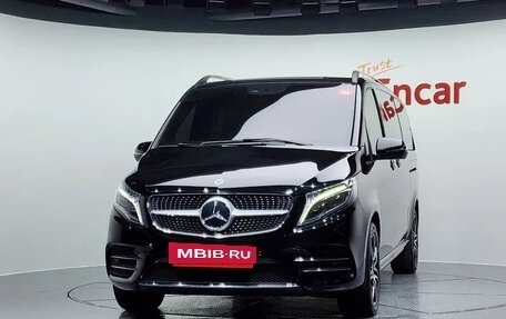 Mercedes-Benz V-Класс, 2021 год, 6 890 000 рублей, 3 фотография