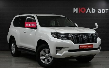 Toyota Land Cruiser Prado 150 рестайлинг 2, 2018 год, 4 110 000 рублей, 3 фотография