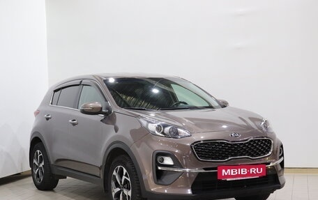 KIA Sportage IV рестайлинг, 2020 год, 2 580 000 рублей, 4 фотография