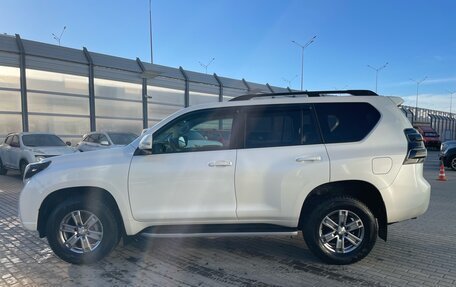 Toyota Land Cruiser Prado 150 рестайлинг 2, 2017 год, 3 793 103 рублей, 8 фотография