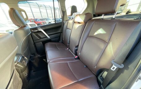 Toyota Land Cruiser Prado 150 рестайлинг 2, 2017 год, 3 793 103 рублей, 10 фотография