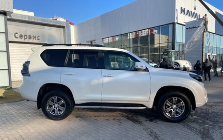 Toyota Land Cruiser Prado 150 рестайлинг 2, 2017 год, 3 793 103 рублей, 4 фотография