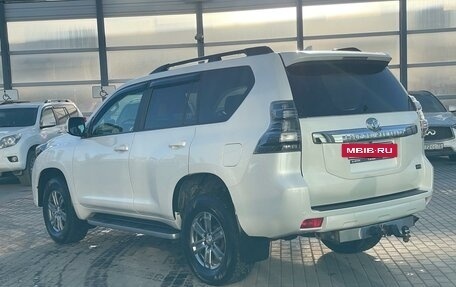 Toyota Land Cruiser Prado 150 рестайлинг 2, 2017 год, 3 793 103 рублей, 7 фотография