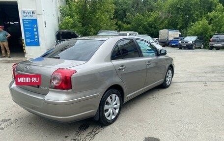 Toyota Avensis III рестайлинг, 2006 год, 850 000 рублей, 4 фотография