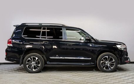 Toyota Land Cruiser 200, 2021 год, 10 500 000 рублей, 4 фотография