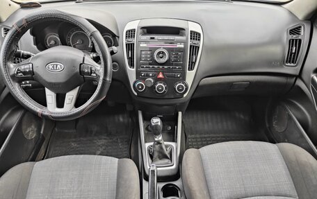 KIA cee'd I рестайлинг, 2010 год, 720 000 рублей, 6 фотография