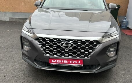 Hyundai Santa Fe IV, 2019 год, 3 600 000 рублей, 2 фотография