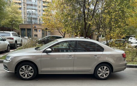 Volkswagen Jetta VI, 2016 год, 1 800 000 рублей, 2 фотография