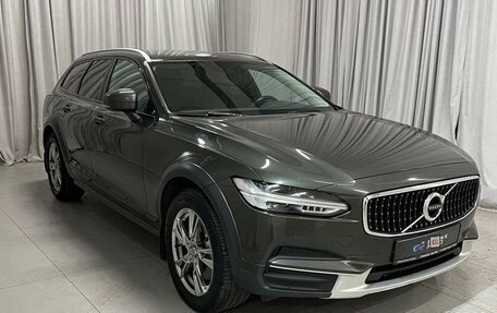 Volvo V90 Cross Country I рестайлинг, 2018 год, 3 650 000 рублей, 12 фотография