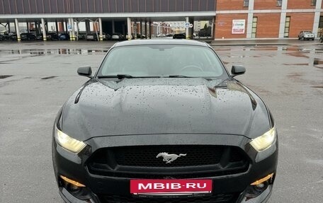 Ford Mustang VI рестайлинг, 2016 год, 2 900 000 рублей, 18 фотография