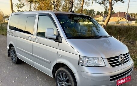 Volkswagen Multivan T5, 2005 год, 1 550 000 рублей, 1 фотография