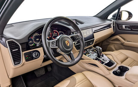 Porsche Cayenne III, 2018 год, 6 290 000 рублей, 16 фотография