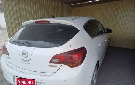 Opel Astra J, 2012 год, 820 000 рублей, 2 фотография