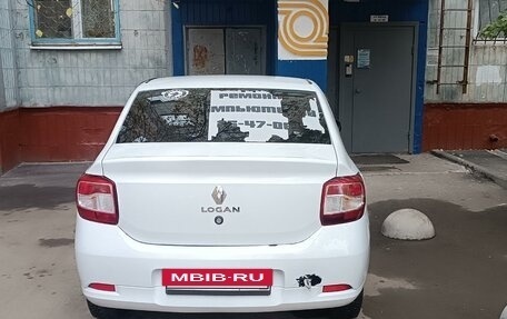 Renault Logan II, 2015 год, 600 000 рублей, 4 фотография