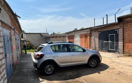 Renault Sandero II рестайлинг, 2020 год, 1 фотография