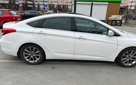 Hyundai i40 I рестайлинг, 2014 год, 1 300 000 рублей, 10 фотография