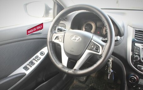 Hyundai Solaris II рестайлинг, 2012 год, 820 000 рублей, 15 фотография