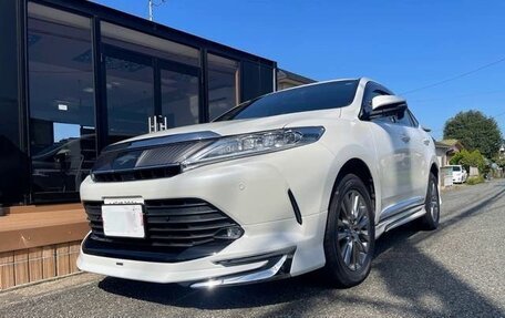 Toyota Harrier, 2020 год, 2 290 000 рублей, 2 фотография