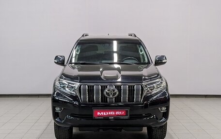 Toyota Land Cruiser Prado 150 рестайлинг 2, 2017 год, 5 600 000 рублей, 2 фотография