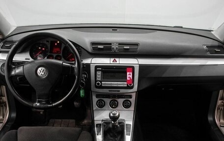 Volkswagen Passat B6, 2008 год, 939 000 рублей, 13 фотография