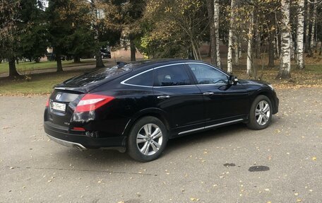 Honda Crosstour I рестайлинг, 2014 год, 2 000 040 рублей, 3 фотография