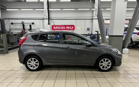 Hyundai Solaris II рестайлинг, 2012 год, 609 000 рублей, 4 фотография