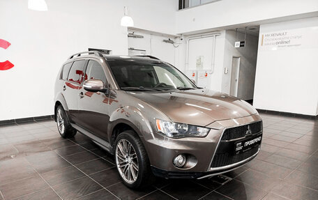 Mitsubishi Outlander III рестайлинг 3, 2011 год, 1 370 000 рублей, 3 фотография