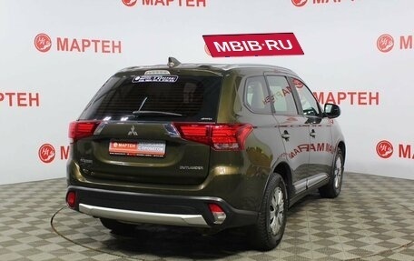 Mitsubishi Outlander III рестайлинг 3, 2017 год, 2 255 000 рублей, 5 фотография