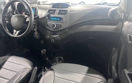 Chevrolet Spark III, 2011 год, 640 000 рублей, 19 фотография