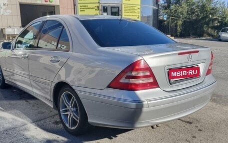 Mercedes-Benz C-Класс, 2003 год, 750 000 рублей, 7 фотография