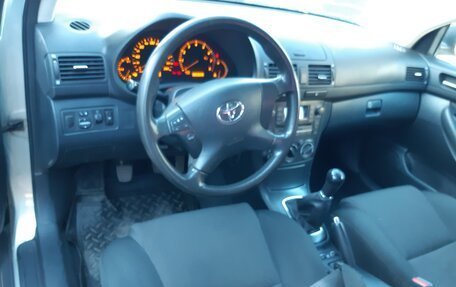 Toyota Avensis III рестайлинг, 2007 год, 960 000 рублей, 16 фотография