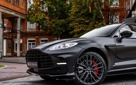 Aston Martin DBX I, 2023 год, 33 900 000 рублей, 2 фотография