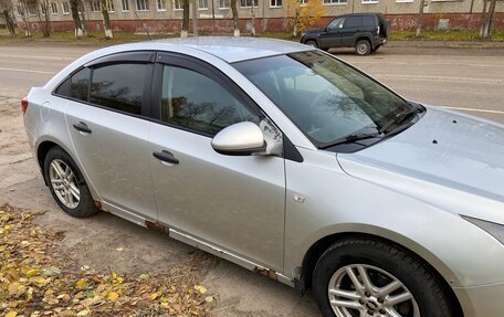 Chevrolet Cruze II, 2011 год, 615 000 рублей, 3 фотография