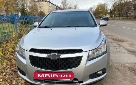 Chevrolet Cruze II, 2011 год, 615 000 рублей, 2 фотография