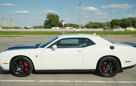 Dodge Challenger III рестайлинг 2, 2020 год, 9 500 000 рублей, 1 фотография