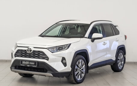 Toyota RAV4, 2022 год, 3 999 000 рублей, 1 фотография