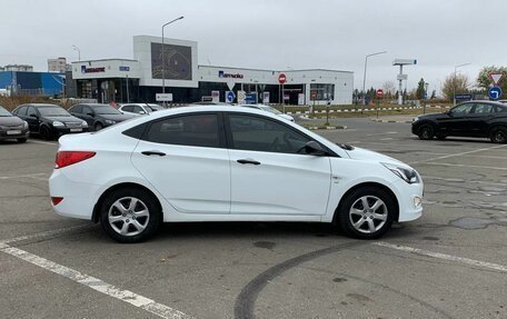 Hyundai Solaris II рестайлинг, 2015 год, 1 175 600 рублей, 3 фотография