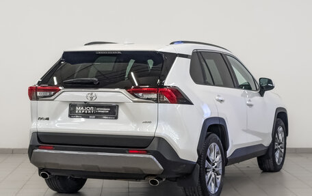 Toyota RAV4, 2022 год, 3 999 000 рублей, 5 фотография