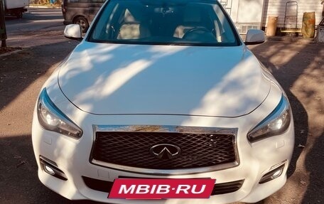 Infiniti Q50 I рестайлинг, 2014 год, 1 880 000 рублей, 2 фотография