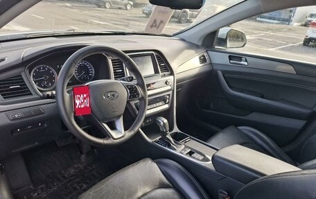 Hyundai Sonata VII, 2019 год, 2 100 000 рублей, 13 фотография