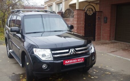 Mitsubishi Pajero IV, 2011 год, 2 300 000 рублей, 3 фотография