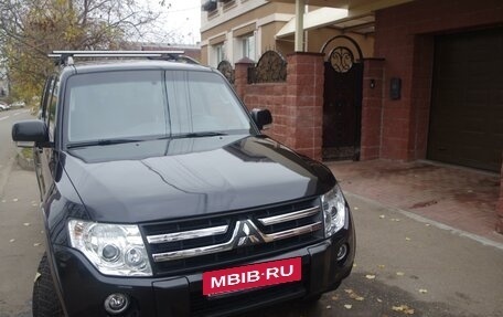 Mitsubishi Pajero IV, 2011 год, 2 300 000 рублей, 4 фотография