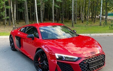 Audi R8, 2019 год, 16 950 000 рублей, 4 фотография