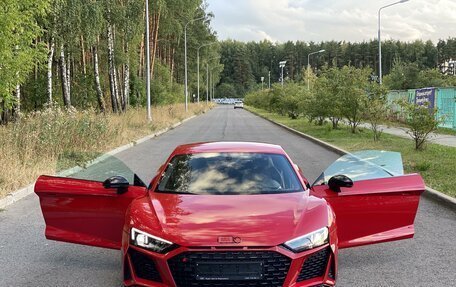 Audi R8, 2019 год, 16 950 000 рублей, 26 фотография