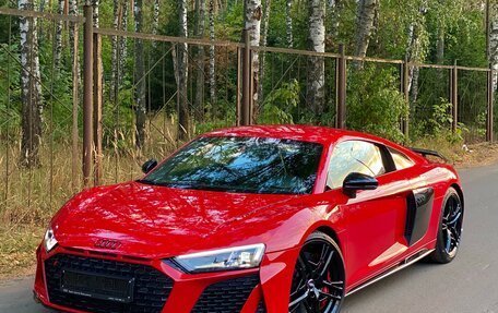 Audi R8, 2019 год, 16 950 000 рублей, 28 фотография