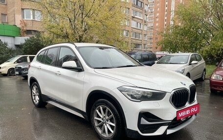 BMW X1, 2019 год, 2 400 000 рублей, 3 фотография