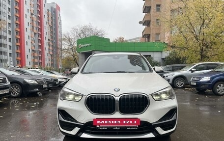 BMW X1, 2019 год, 2 400 000 рублей, 2 фотография